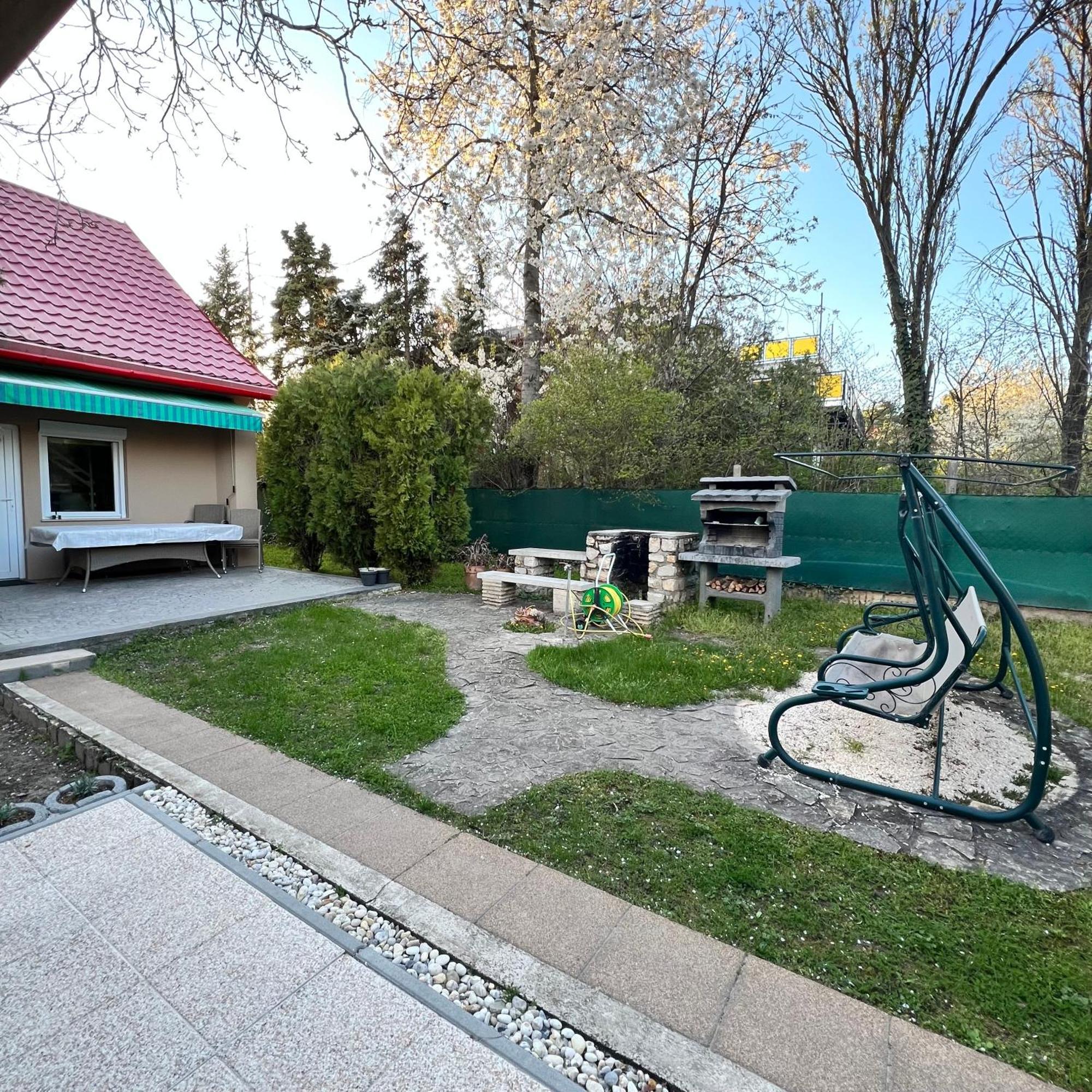 Pellegrini Apartman بالاتوناكالي المظهر الخارجي الصورة